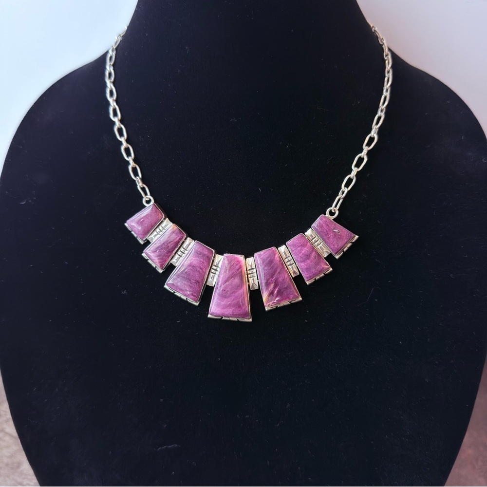 NAVAJO ROGER SKEET PURPLE SPINY OYSTER STERLING SILVER NATIVE AMERICAN N… - Picture 2 of 9